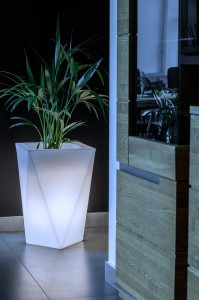 Stylowa donica podświetlana Monumo Vaso Light barwa zimna H:59