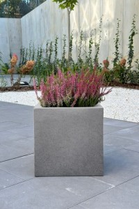 Donica kwadratowa Pixel Pot 40 cm efekt kamienia granit półka Monumo