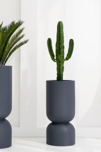 Donica Perfetto 65 cm do ogrodu antracyt z wewnętrzną półką Monumo