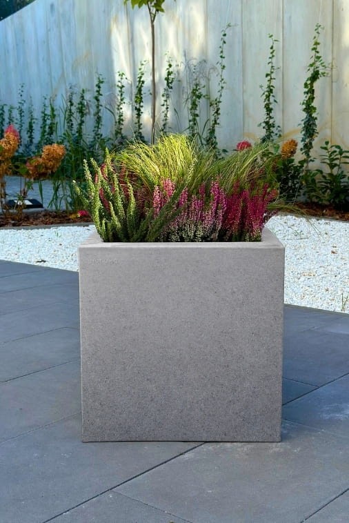 Donica kwadratowa Pixel Pot 50 cm efekt kamienia granit do ogrodu