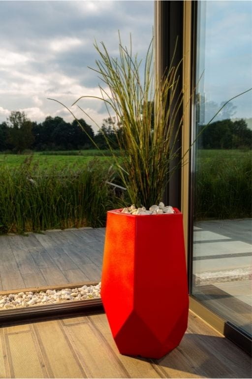 Donica tarasowa nowoczesna 71 cm czerwona | Bari z półką | Monumo