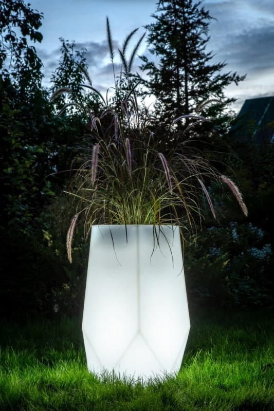 Podświetlana donica LED tarasowa geometryczna 71 cm – barwa neutralna | Bari light | Monumo