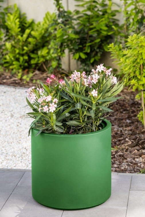 Duża donica okrągła na taras Cavo 50 cm limonkowa pełna | Monumo