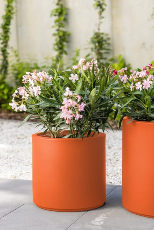 Donica okrągła na taras Cavo 40 cm z wkładem pomarańczowa | Monumo