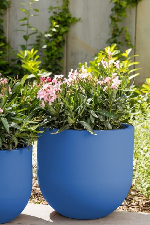 Donica okrągła na taras Primo 50 cm niebieska z wkładem | Monumo