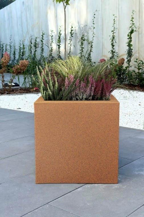 Donica kwadratowa na taras Pixel Pot 50 cm (50x50x50) w kolorze efekt rdzy | Monumo