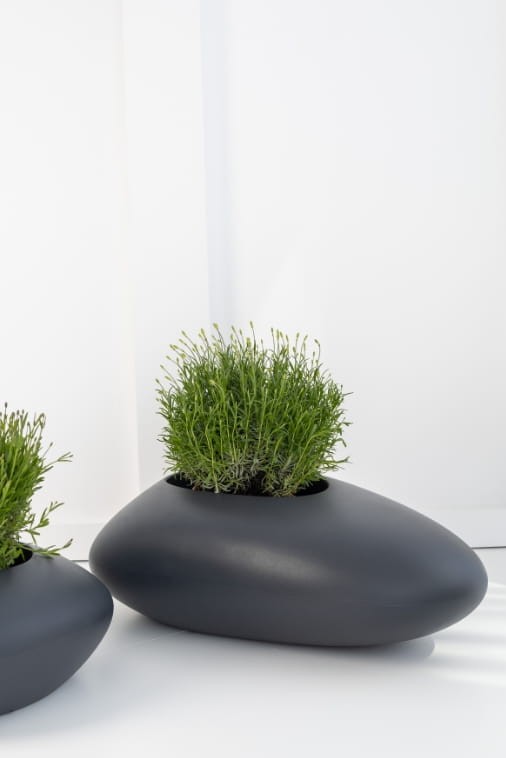 Donica ogrodowa kamień 88 cm antracytowa | Stoner M z półką | Monumo