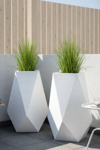 Zestaw 2 wysokich donic ogrodowych 80 cm białych | Volcano pełna | Monumo