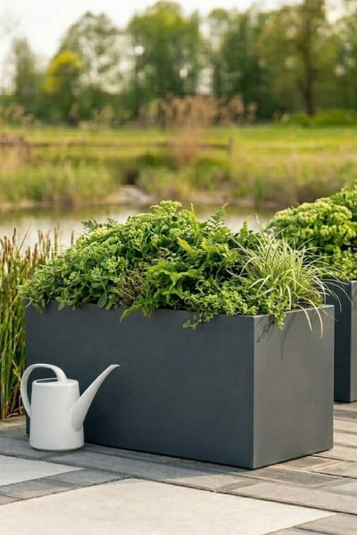 Prostokątna długa donica na taras Lungo z półką 75 cm (75x35x38) antracytowa | Monumo
