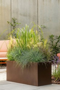 Prostokątna długa wąska donica ogrodowa Long Slim 80 cm (80x30x35) efekt corten | Monumo