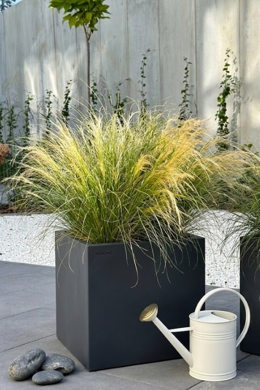 Donica kwadratowa na taras Pixel Pot pełna 40 cm (40x40x40) antracytowa | Monumo