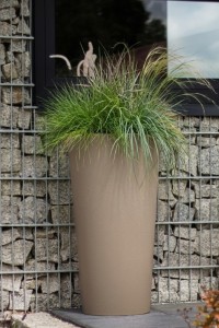 Donica tarasowa nowoczesna wysoka 80 cm beżowa | Habana z półką | Monumo