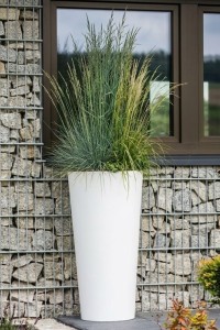 Donica tarasowa nowoczesna wysoka 80 cm biała | Habana z półką | Monumo