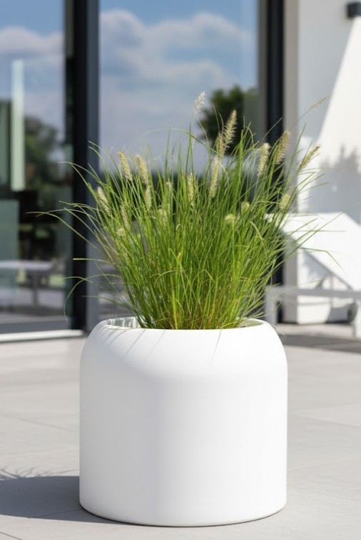 Duża donica okrągła na taras Ambienti 46 cm biała pełna | Monumo