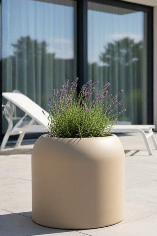 Duża donica okrągła na taras Ambienti 46 cm beżowa pełna | Monumo