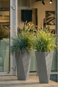 Zestaw 2 wysokich donic na taras 72 cm szarych | Vaso z półką | Monumo