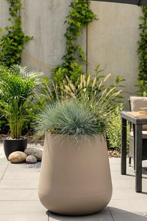 Duża donica ogrodowa 50 cm beżowa | Lago z półką | Monumo