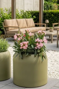 Duża donica okrągła na taras Ambienti 46 cm oliwkowa pełna | Monumo