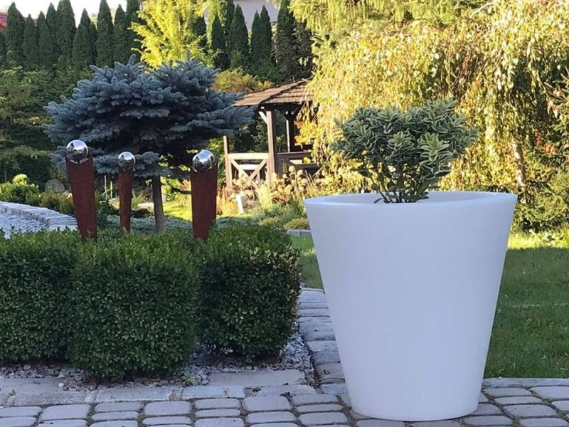 Okrągła biała donica Monumo