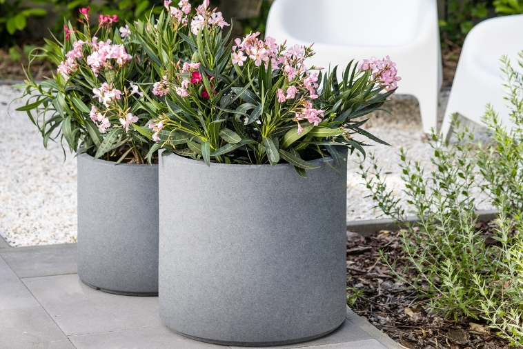 Zestaw dużych i okrąłych donic ogrodowych Cavo 50h i Cavo 40h
